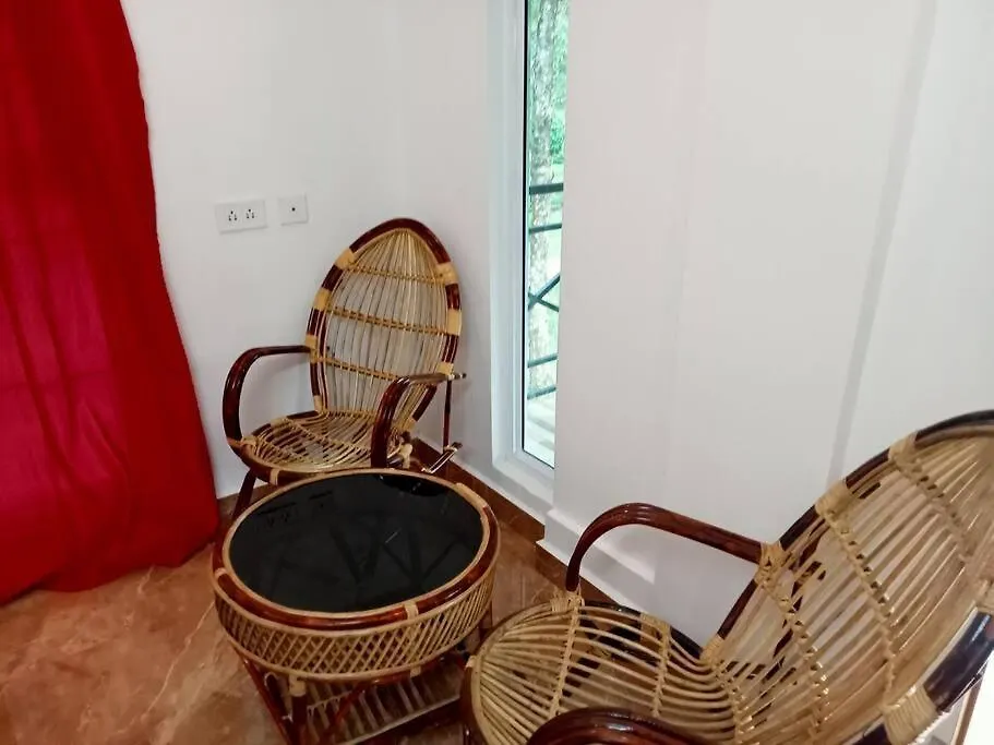 Sansree'S Lake & Mountain View Padinjarathara Villa